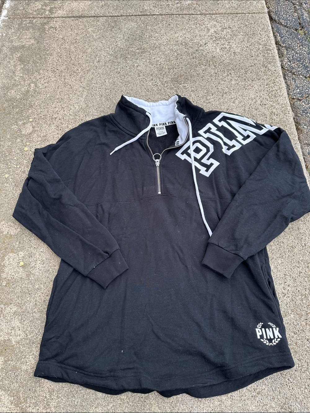 PINK Black and White  half Zip sweat shirt with Logo Accent size med worn